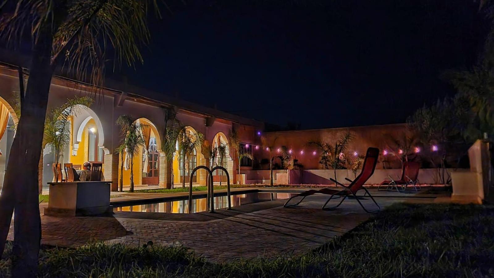 Riad Safran Ralya Bellouk Luaran gambar