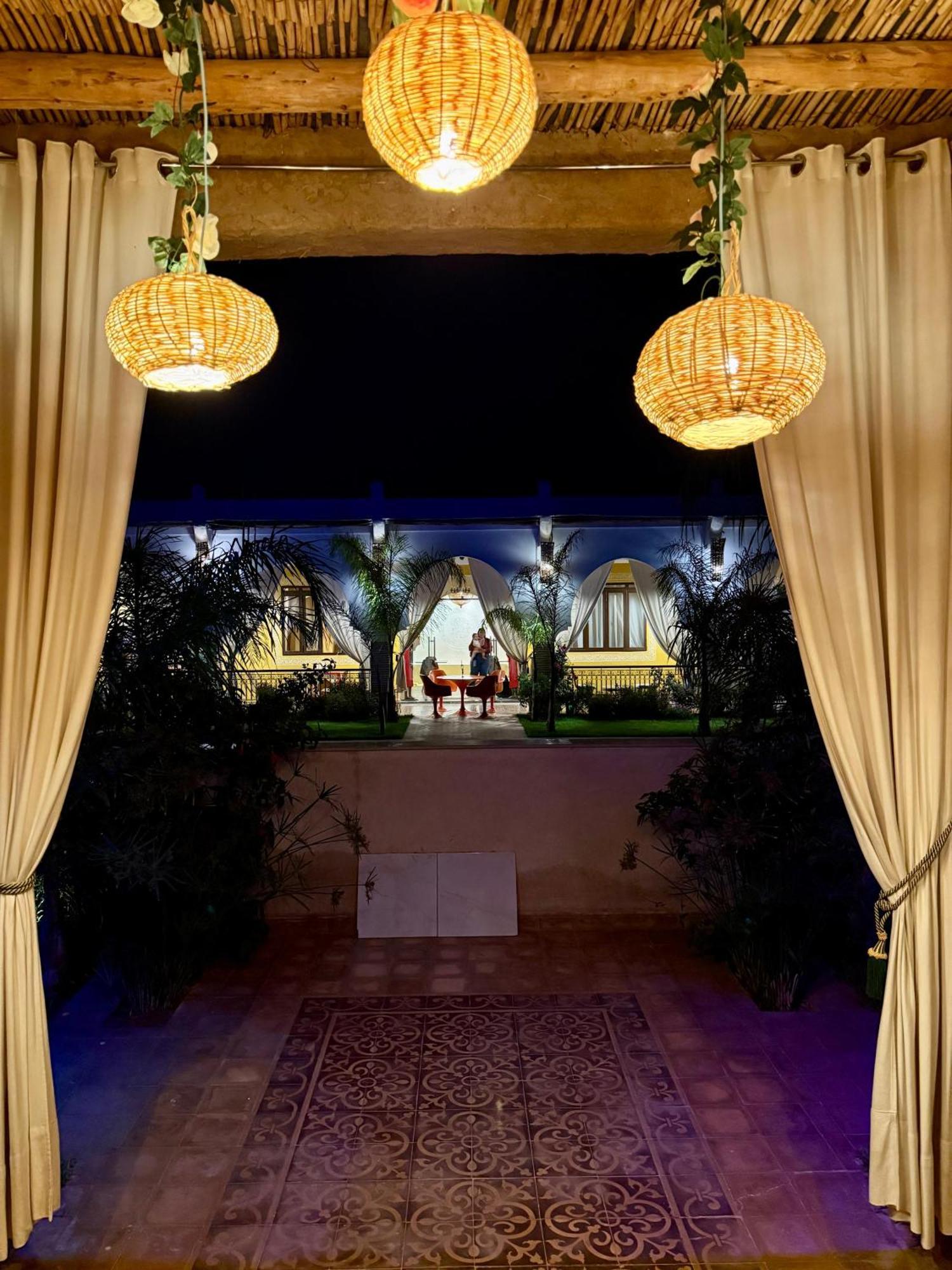 Riad Safran Ralya Bellouk Luaran gambar
